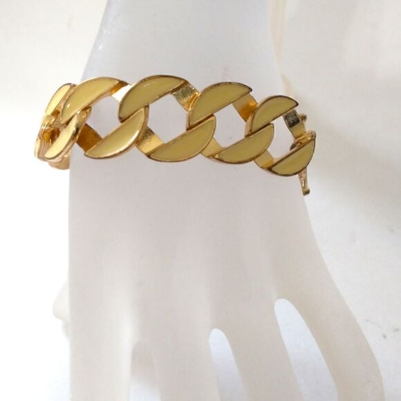 Vtg Enameled Bracelet Chunky Flat Chain Link Gold Tone Ivory Statement Classic. - Picture 8 of 16